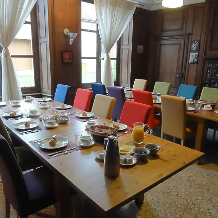 לינה וארוחת בוקר La Perle D'anrosey *